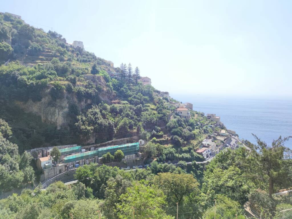 Amalfi, interventi di riqualificazione e decoro al Cimitero di Vettica