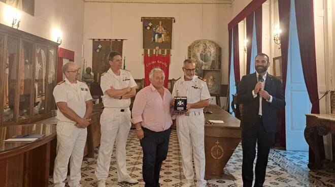 Amalfi, passaggio di consegna alla guida dell’Ufficio Locale Marittimo