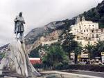 amalfi piazza flavio gioia