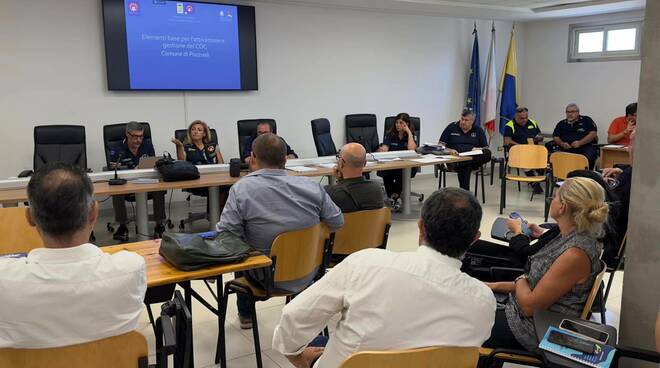 Attività formativa sul rischio dei Campi Flegrei coordinata dalla Protezione Civile della Regione Campania 