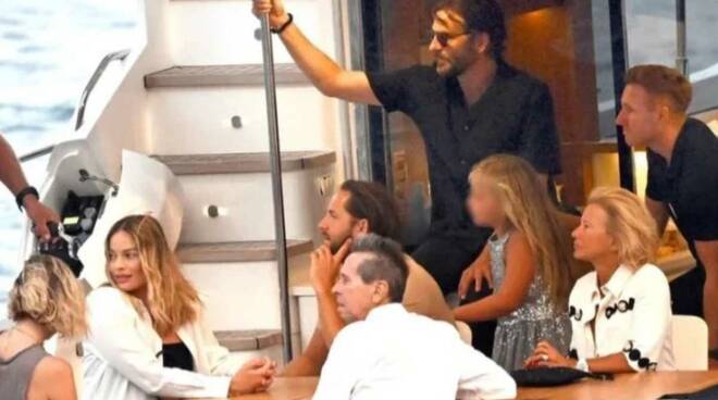 Bradley Cooper, Gigi Hadid e altri Vip: amore e relax in Penisola Sorrentina