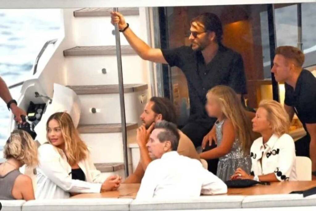 Bradley Cooper, Gigi Hadid e altri Vip: amore e relax in Penisola Sorrentina