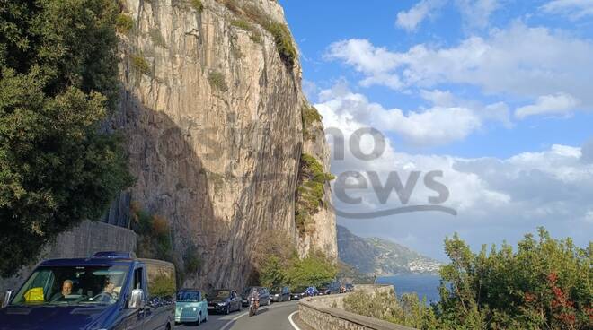 domani si prevede un'altra giornata infernale tra Positano e Sorrento