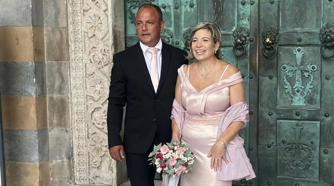 Lucia Esposito e Gerardo Angelisi 25 anni matrimonio Amalfi