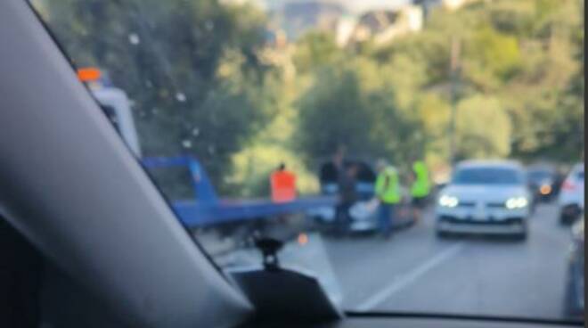 Piano di Sorrento, traffico rallentato per incidente e avaria