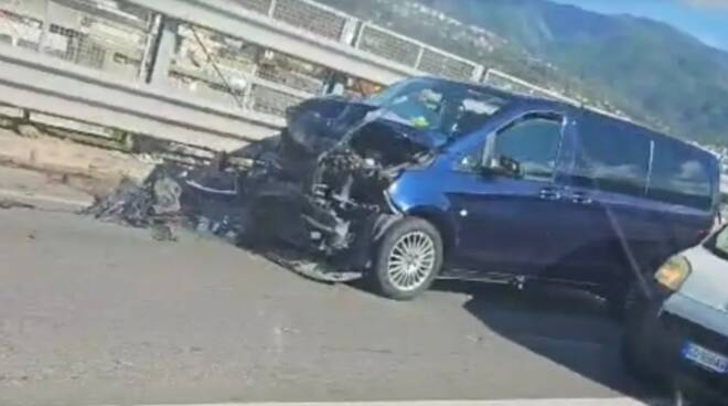 viadotto scontro incidente stabia